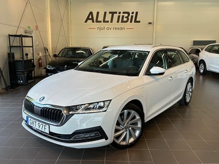 Škoda Octavia Kombi iV Skoda Style Cockpit/Adaptiv Farthållare/Keyless
