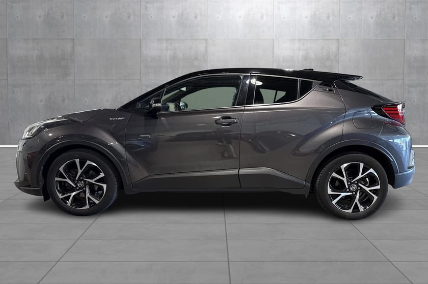 Bilde 2 av Toyota C-HR Hybrid 1.8l / Lounge Tech Bi-Tone / Godt utstyrt