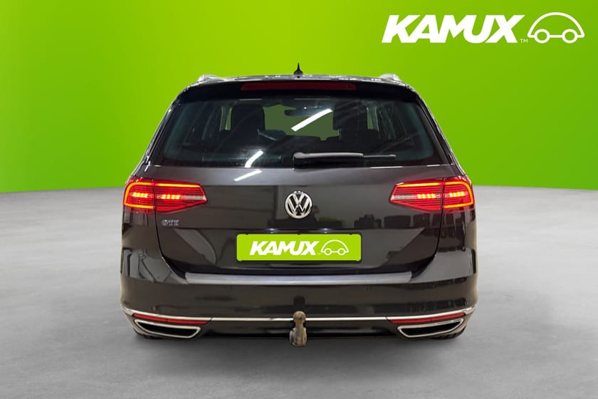 Bild 5 av Volkswagen Passat Variant GTE 1.4 TSI Executive 218 HK Cockpit B-Kamera Skinn/Alcantara Carplay Värmare Drag Få ägare!