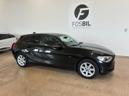 BMW 118d *RÄNTEKAMPANJ 3.45%* 5-dörrars Sport line M-värmare SoV