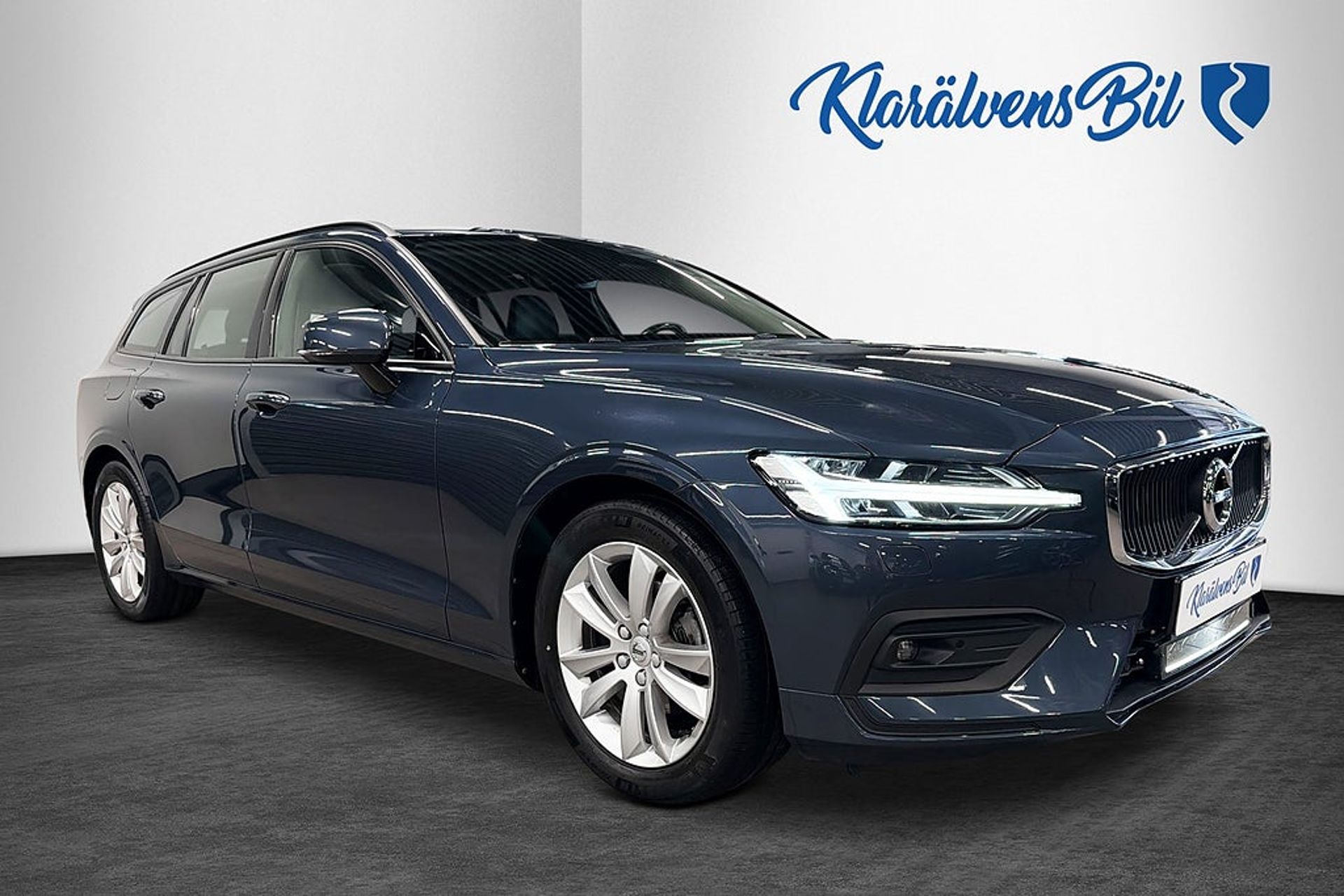 Volvo V60 2020, photo 6/10