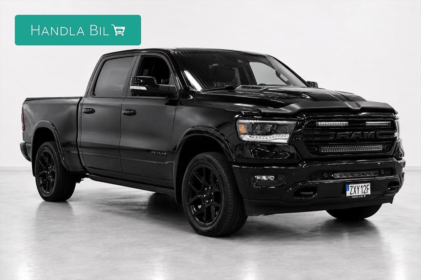 Bild 4 av RAM 1500 Crew Cab 5.7 V8 4x4 Laramie Night Luft Diff Pano H/K Moms Drag