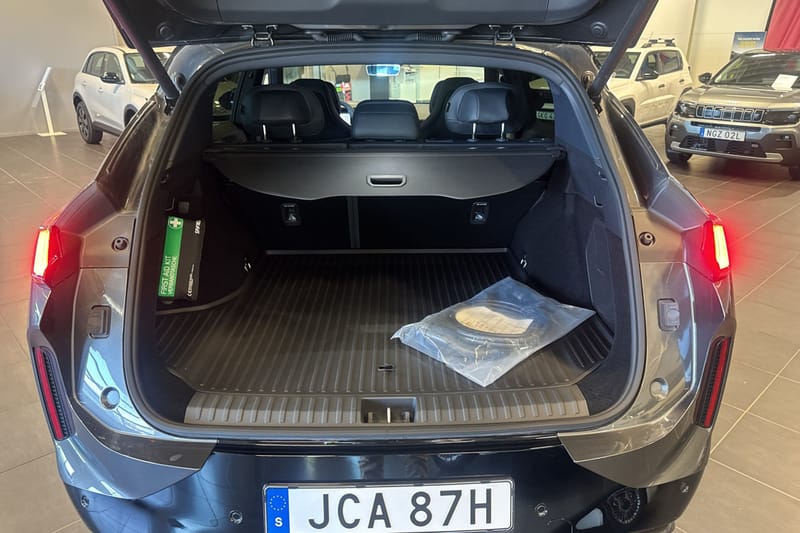 Lynk & Co 08 PHEV