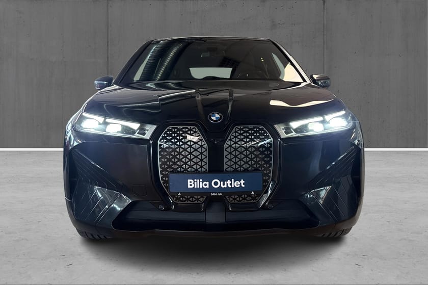 Bilde 2 av BMW iX xDrive40 xDrive 40 Fully Charged Sportspakke, H/K, multiseter