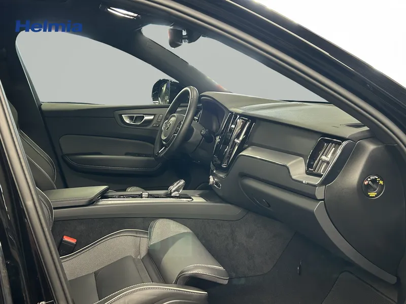 Bild 9 av 15 – Volvo XC60 T6 Plus Black Edition