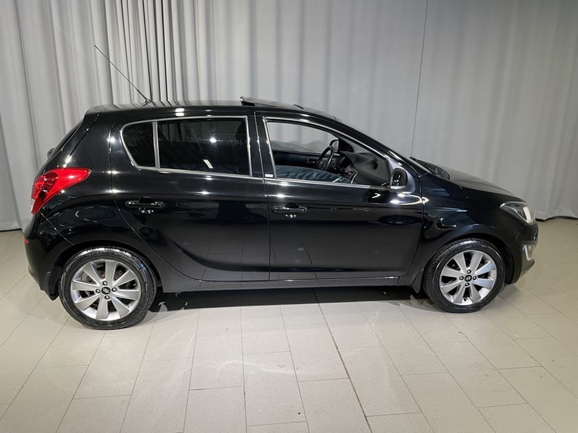 Bild 4 av Hyundai i20 Premium 5-dörrar 1.4 101hk, Panorama soltak