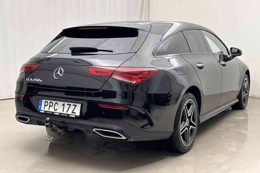 Bild 3 av Mercedes-Benz CLA 250 e Shooting Brake 218hk AMG Night Burmester