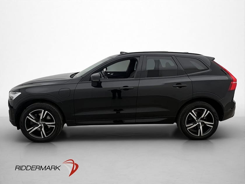 Bild 4 av Volvo XC60 Recharge T6 AWD R-Design Pano HUD Värm Drag 360°