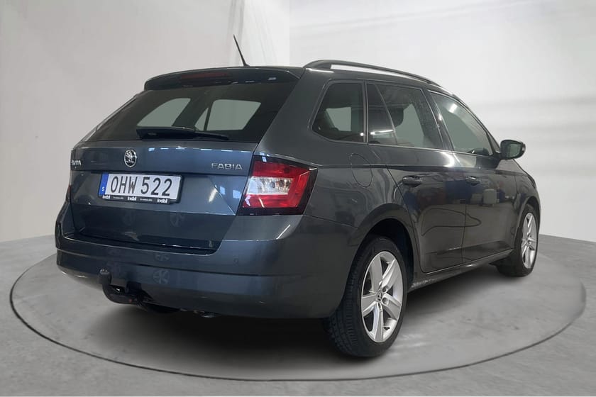 Bild 3 av Škoda Fabia Kombi 1.2 TSI 110hk Style Drag Motorvärmare