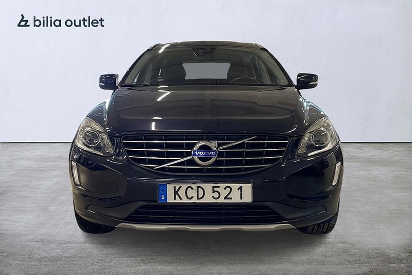 Bild 3 av Volvo XC60 D4 AWD Summum BE 1-ägare / Keyless / Värmare /Ny kamrem