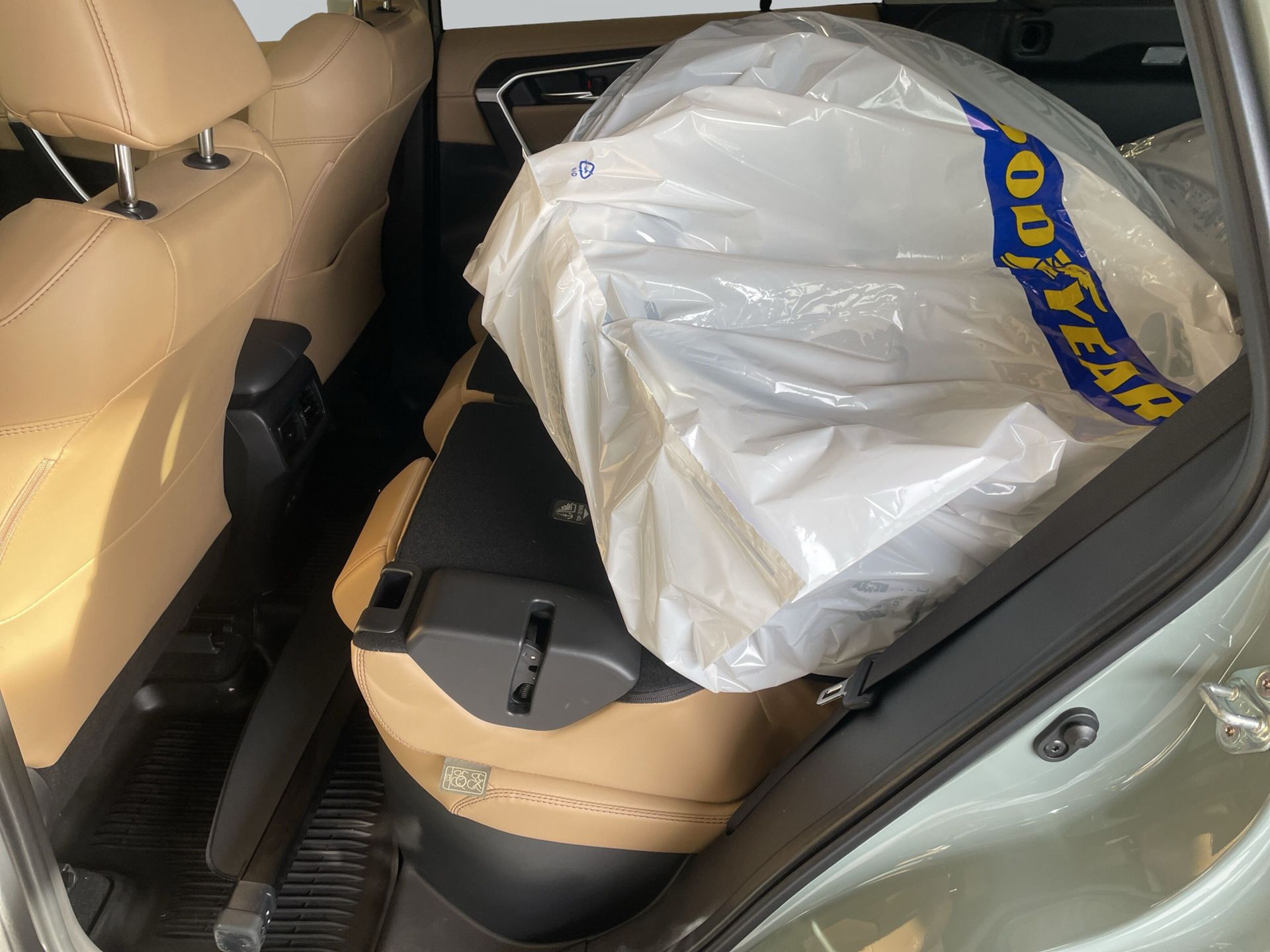 Toyota RAV4 2,5 HYBRID AWD-I EXECUTIVE 2024, bild 7/10
