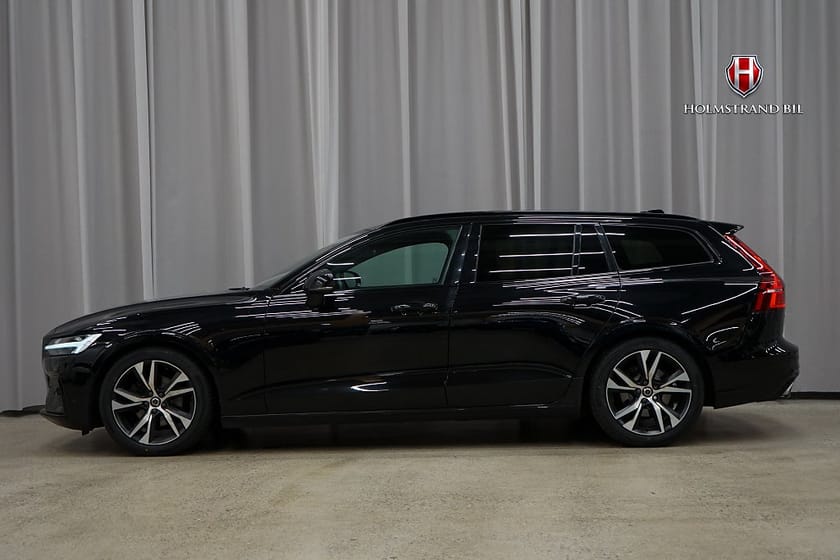 Bild 1 av Volvo V60 D3 R-Design Dvärme HUD Kamera Carplay BLIS Rattvärme