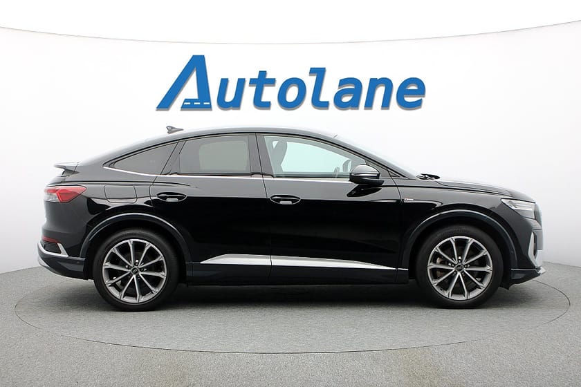 Bild 4 av Audi Q4 45 Sportback e-tron quattro Comfort, S line