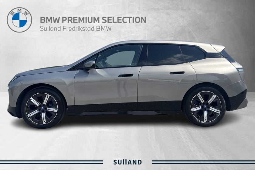 Bilde 2 av BMW iX xDrive40 xDrive40,Fully Charged,Sport-pakke,Tilh.f,Massasje,mm.