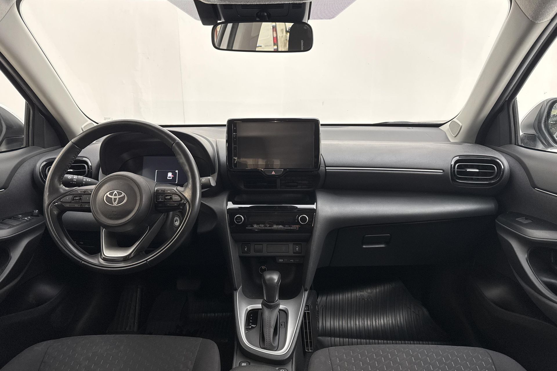 Toyota Yaris Cross Hybrid 115 2024, bild 7/10