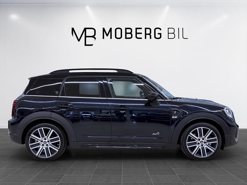 Bild 3 av MINI Countryman Cooper S ALL4 178hk Helg på Moberg! Pano B-Kamera HUD