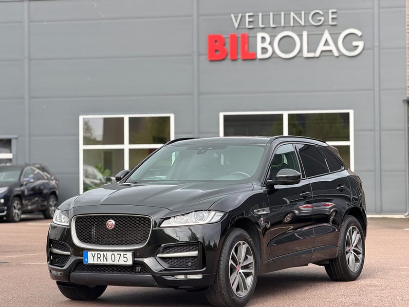 Bild 2 av Jaguar F-Pace 20d AWD R-Sport Pano Meridian B-kamera Drag Navi Skinn