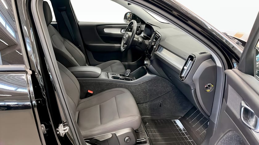 Bild 3 av Volvo XC40 T2  Momentum
