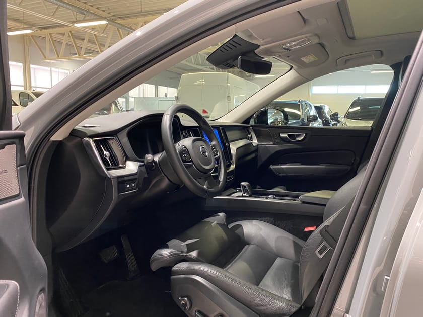 Bild 5 av Volvo XC60 Recharge T6 Plus Dark
