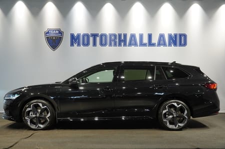 Škoda Superb iV Kombi SPORTLINE 1,5 TSI 204 HK