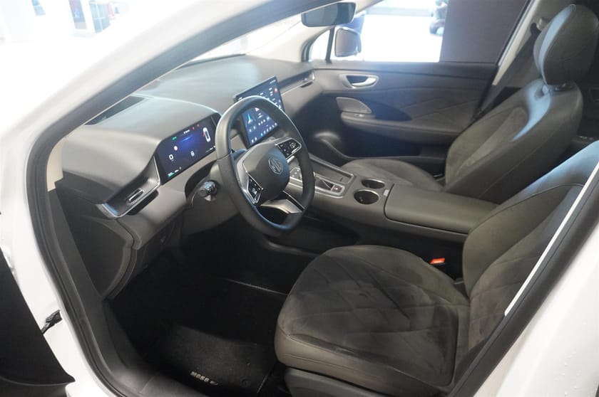 Bild 2 av MG S6 EV Dual Motor
