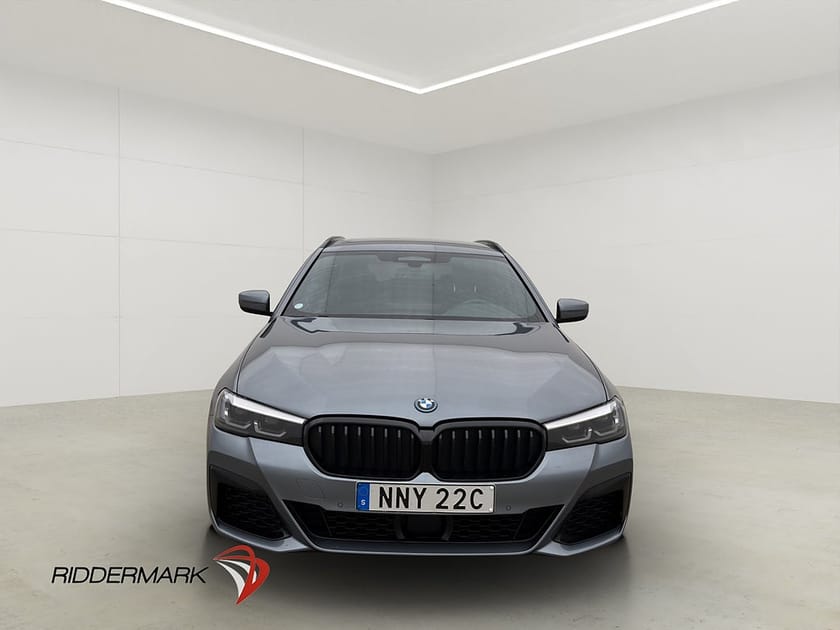 Bild 2 av BMW 530e xDrive Touring 292hk M Sport HiFi Kamera Navi Drag