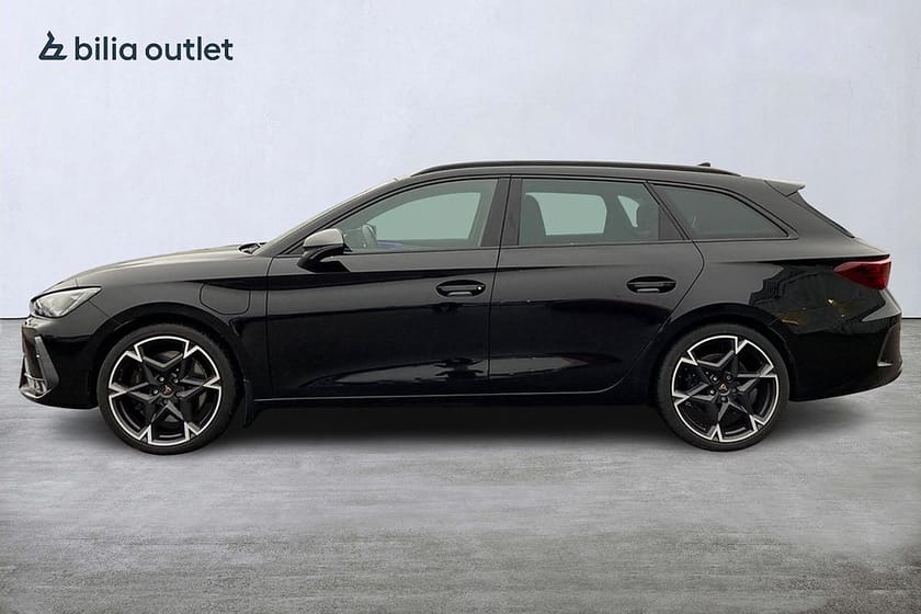 Bild 2 av CUPRA Leon Sportstourer VZ e-Hybrid 272hk Drag Värmare