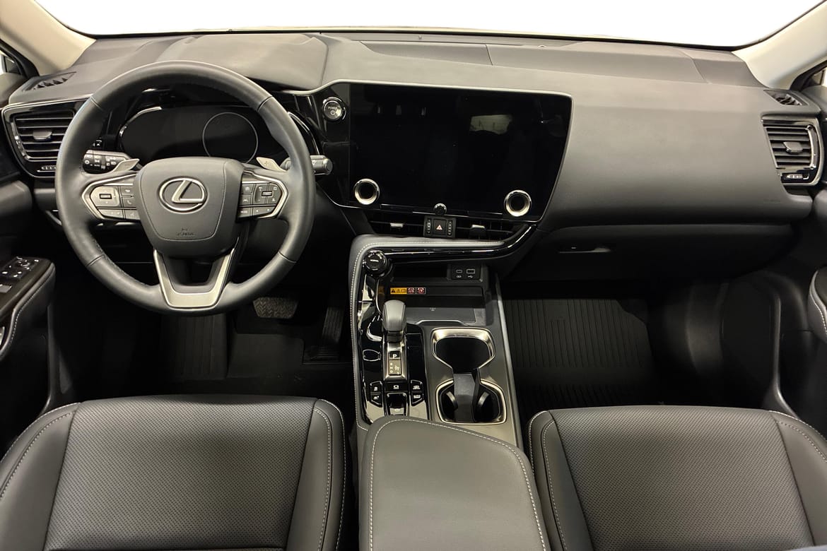 Lexus NX 450h+ E-CVT, 309hp, 2025