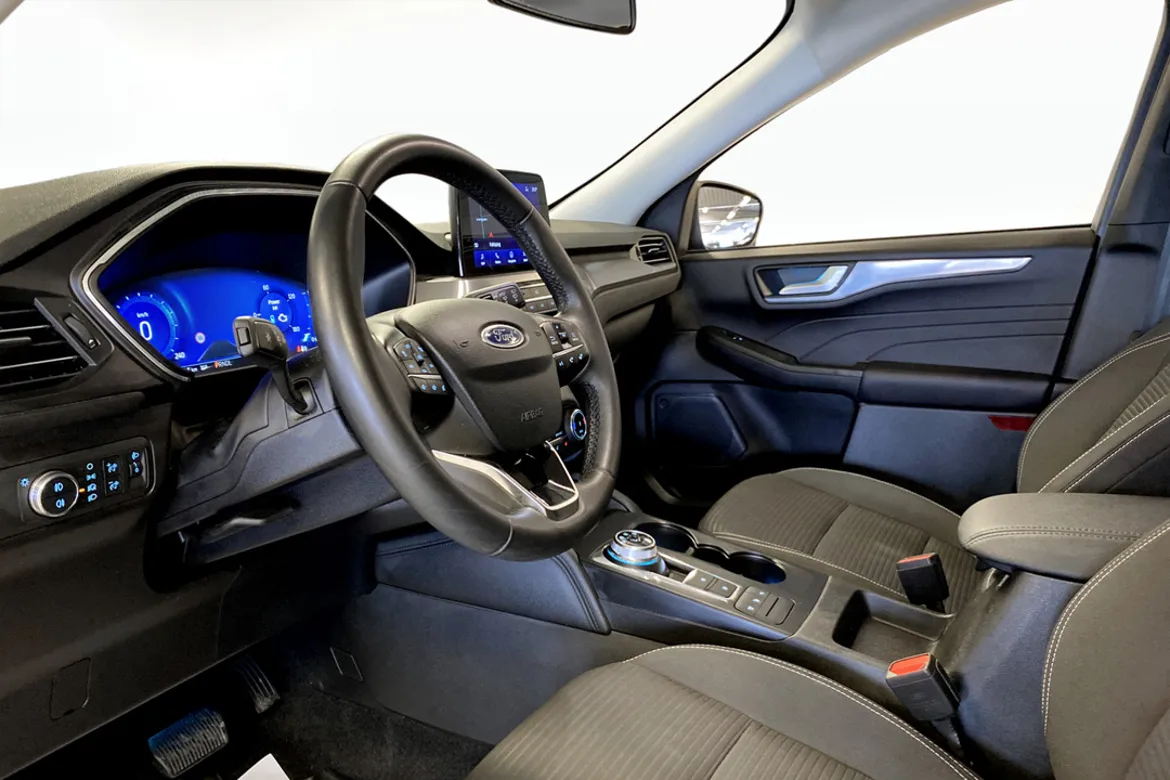 Ford Kuga Hybrid AWD