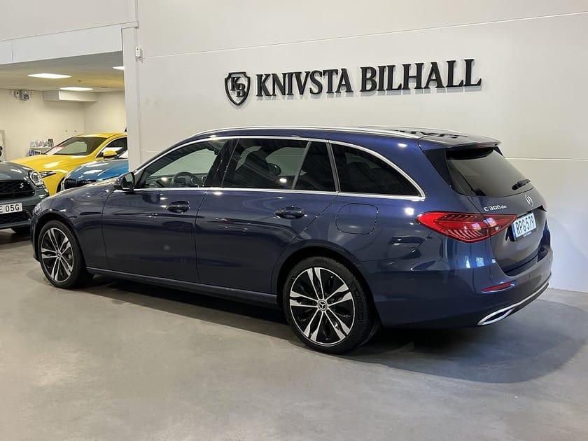 Bild 2 av Mercedes-Benz C 300 T de 9G-Tronic Avantgarde Moms Drag 313hk