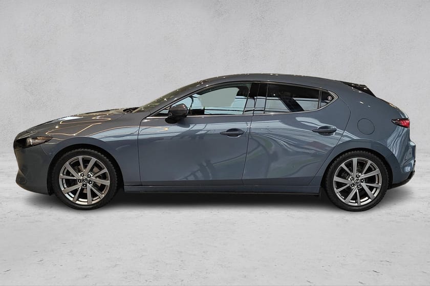 Bilde 2 av Mazda 3 Hatchback 2.0 180HK 4x4 Automat I Cosmo I Hengerfeste I BOSE