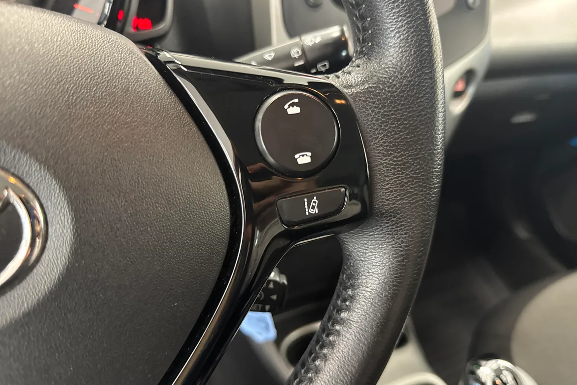 picture of a car