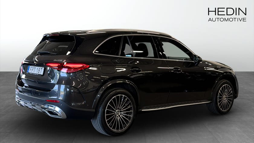 Bild 2 av Mercedes-Benz GLC 300 e 4MATIC SUV AMG Line Drag Pano Värmare