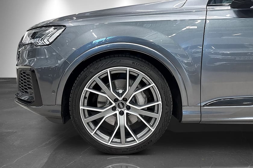 Bild 2 av Audi Q7 50 TDI quattro 7-Seater 286hk 7sits S Line Drag Pano Matrix Moms