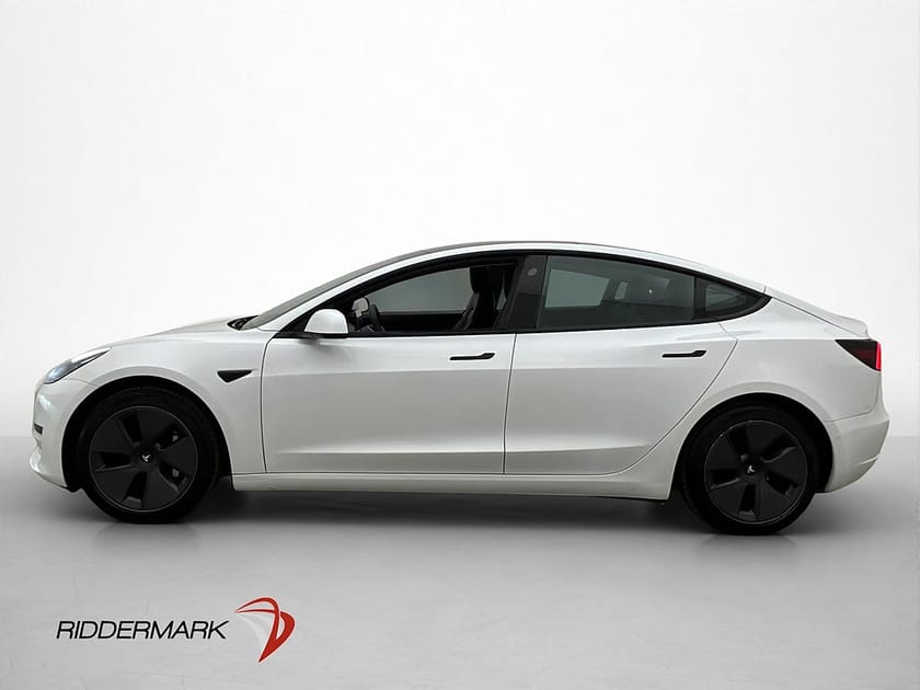 Bild 5 av Tesla Model 3 Standard Range Plus Panorama Autopilot Svensksåld