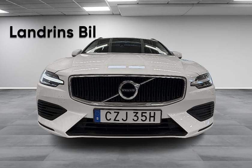 Bild 2 av Volvo V60 T6 Twin Engine AWD Momentum *Dragkrok*V-hjul*