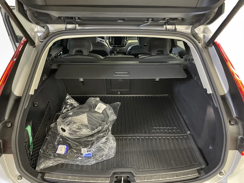 Bild 12 av 13 – Volvo XC60 T6 Plus Dark Nordic Edition Plus Nordic Edition