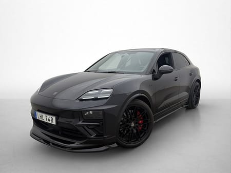 Porsche Macan Turbo Electric Sport Chrono Luftfjäd Pano BOSE 18-Vägs
