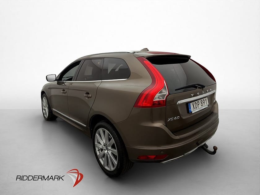 Bild 5 av Volvo XC60 D4 AWD Summum Panorama Kamera Drag Navi Skinn