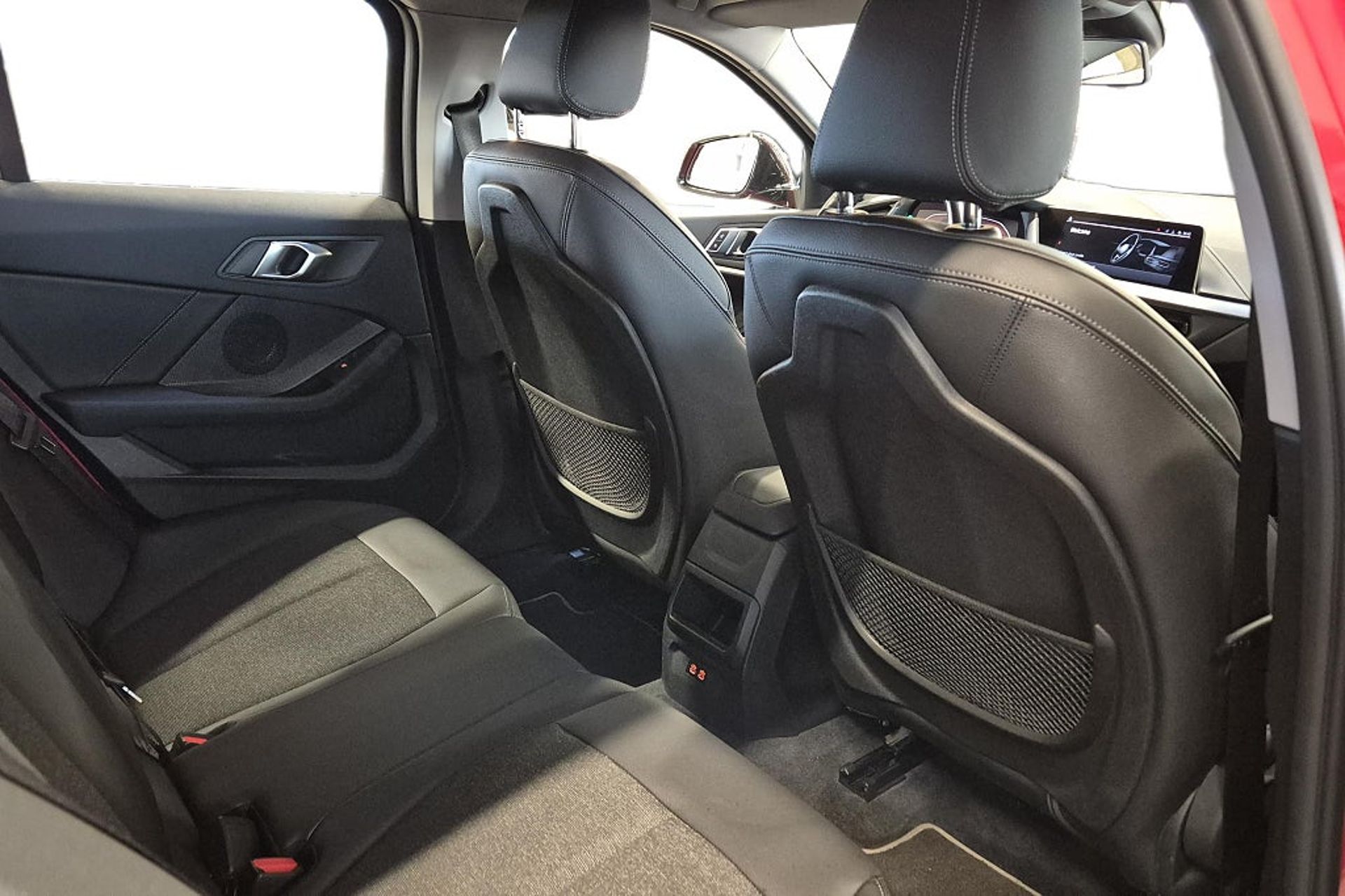 BMW 118 i Sport line Rattvärme 2023, kuva 7/10