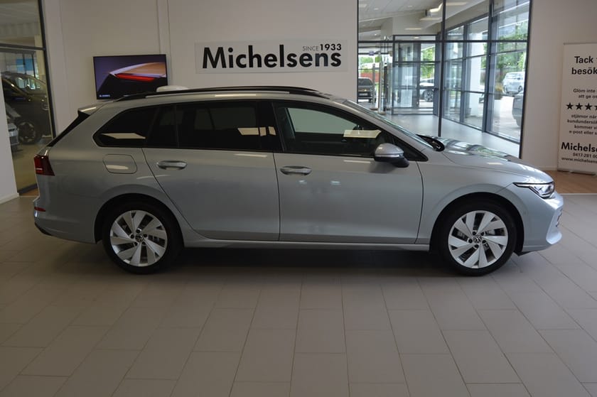 Bild 4 av Volkswagen Golf Sportscombi Life Edition 1.5 eTSI 150 DSG7 Drag