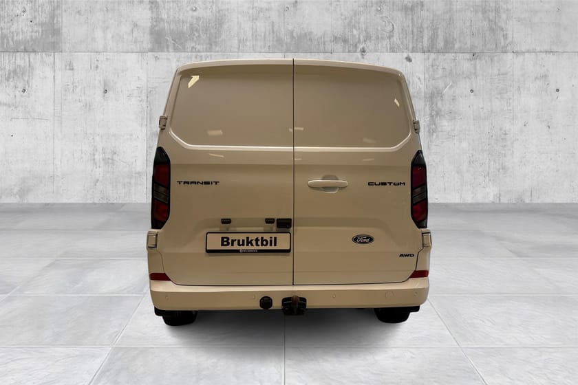 Bilde 4 av Ford Transit Custom 320 Limited AWD L1 H-feste/Webasto/Kamera/2xskyvedør/ACC++