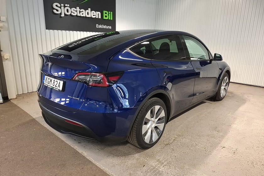 Bild 5 av Tesla Model Y Long Range AWD Range/DRAG/Panorama/Moms