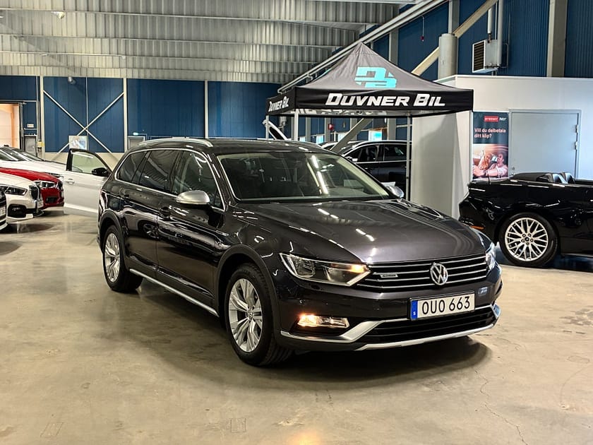 Bild 1 av Volkswagen Passat Alltrack 2.0 TDI Aut 4Motion | Värmare | Dragkrok | V-hjul