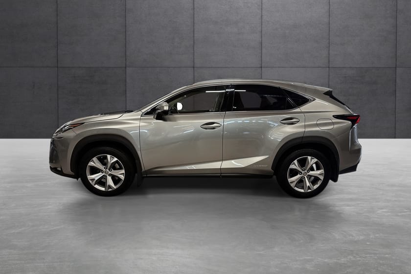 Bilde 2 av Lexus NX 300h AWD 2.5 H Automat (E-CVT) 4WD Luxury
