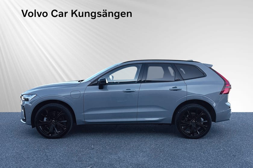 Bild 4 av Volvo XC60 T6 Plus Black Nordic Edition Luftfjädring Pano HUD Drag Selekt