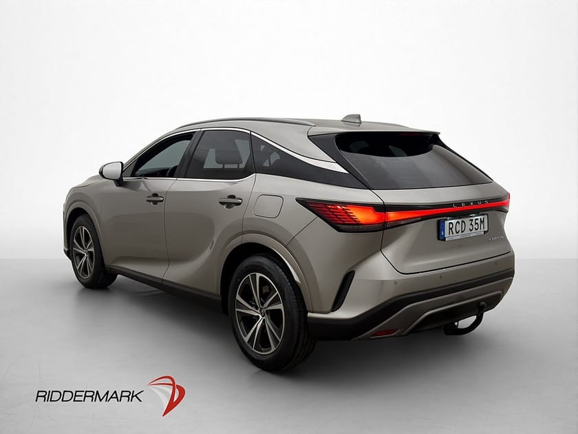 Bild 5 av Lexus RX 450h+ RX450H E-CVT 309hk Drag Döda-vinkel Kamera Navi