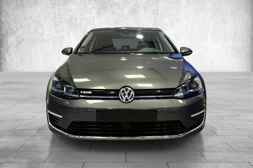 Bilde 2 av Volkswagen e-Golf 100KW/300WLTP/1eier/SKINN/R.KAMERA/GARANTI+++