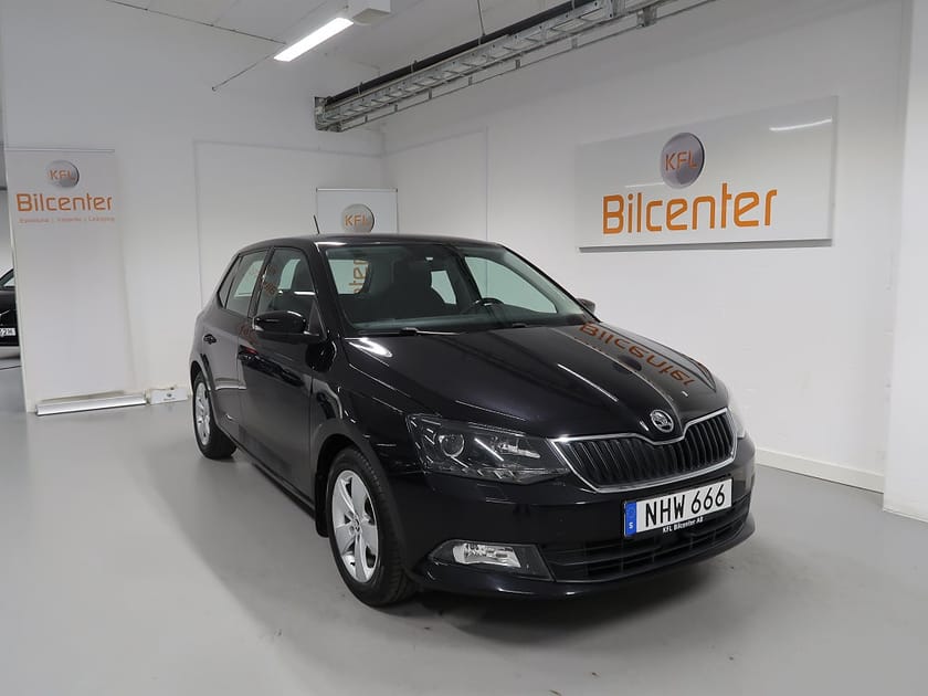 Bild 3 av Škoda Fabia Skoda 1.2 TSI Style V-Däck ingår CarPlay-Bluetooth-Farthållar