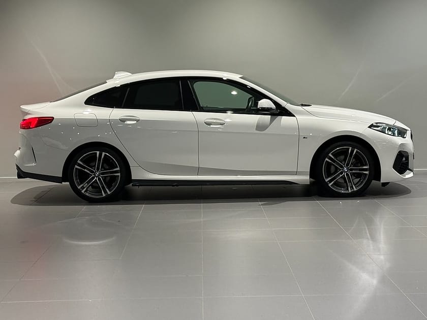 Bild 3 av BMW 218d Gran Coupé M Sport Aut Rattvärme Tonade Rutor